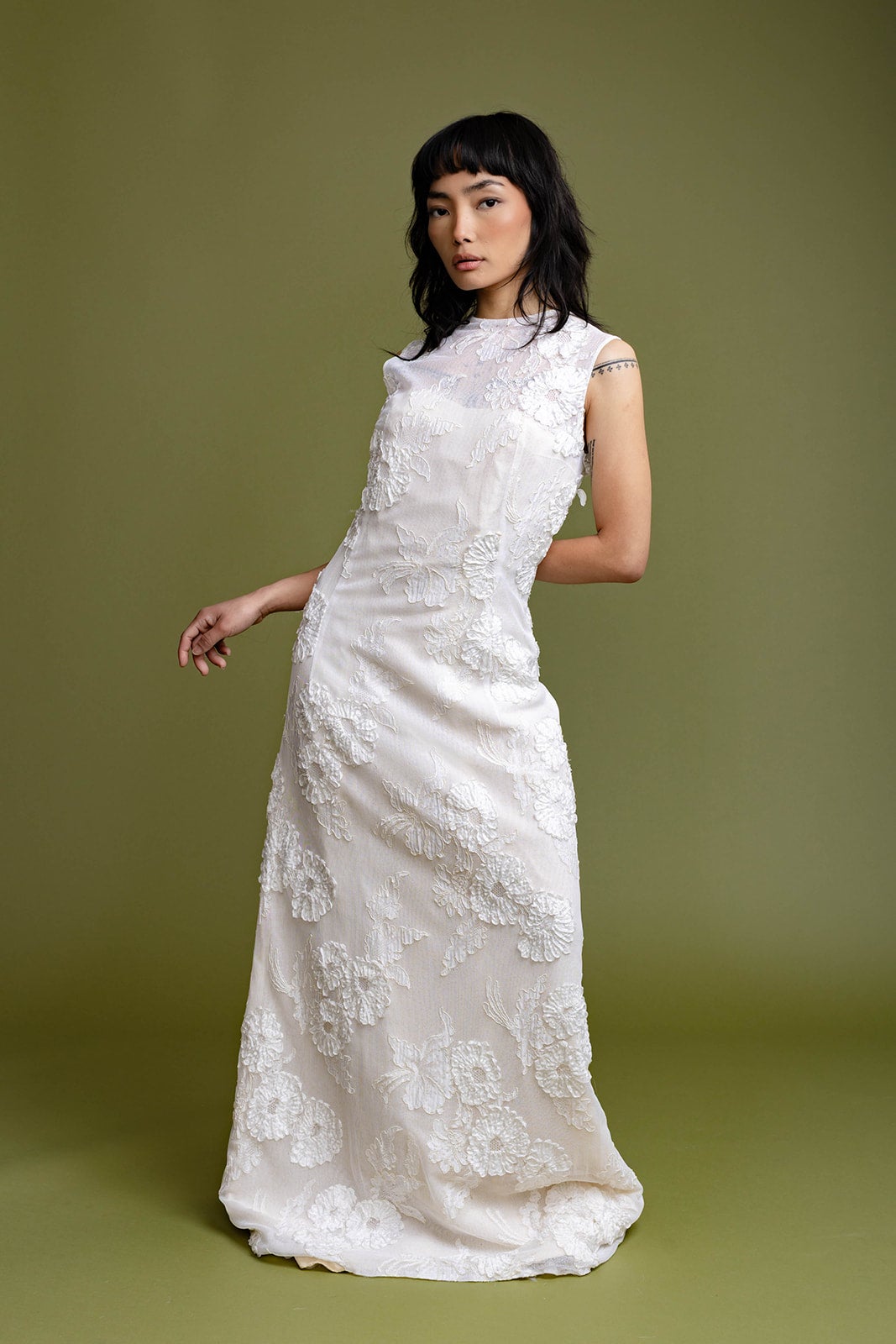 bergdorf goodman long evening dresses Bergdorf Goodman Silk Chiffon Grecian Goddess Gown, Wedding or Formal  Evening Dress, Beaded & Jeweled Silver Metallic, Sleeveless, Trained